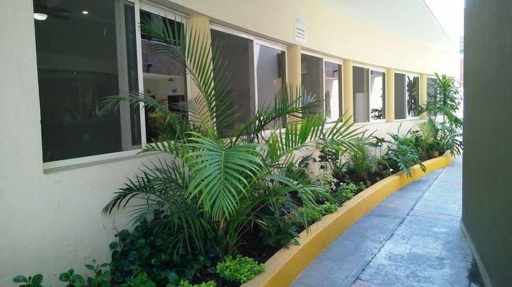 Hotel Maioris Guadalajara Palomar Buitenkant foto